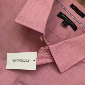 NWT Men’s Red Banana Republic Dress Shirt (XL)